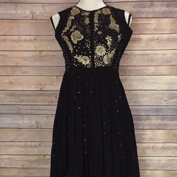 evening gowns by ritu kumar